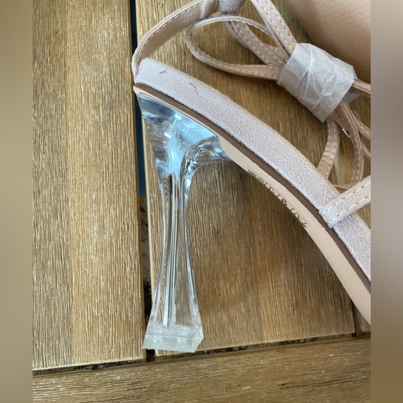 Fashion nova daphne heeled sandals nude size 8 - Picture 3 of 4